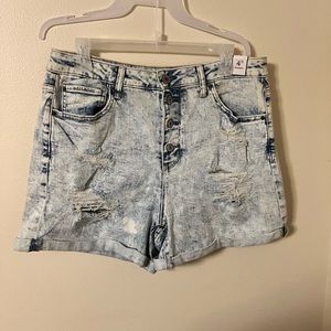 High waisted jean shorts.